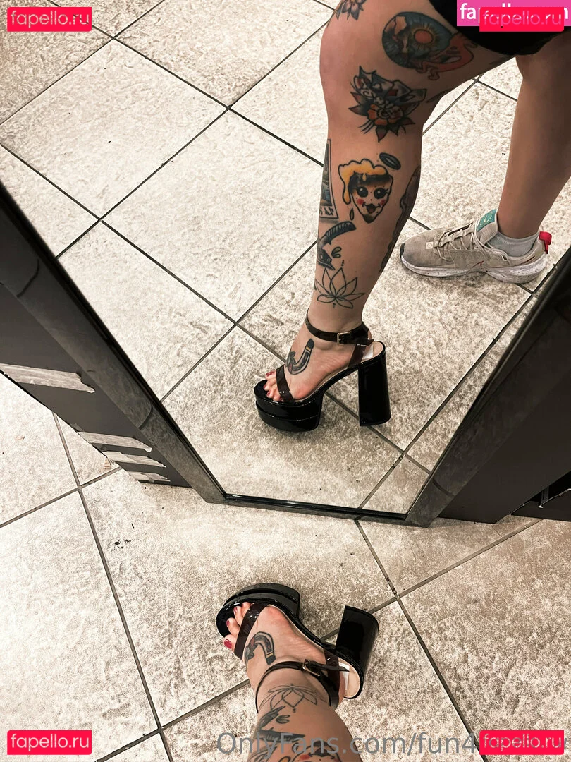 fun4lizzsfw Onlyfans Photo Gallery 