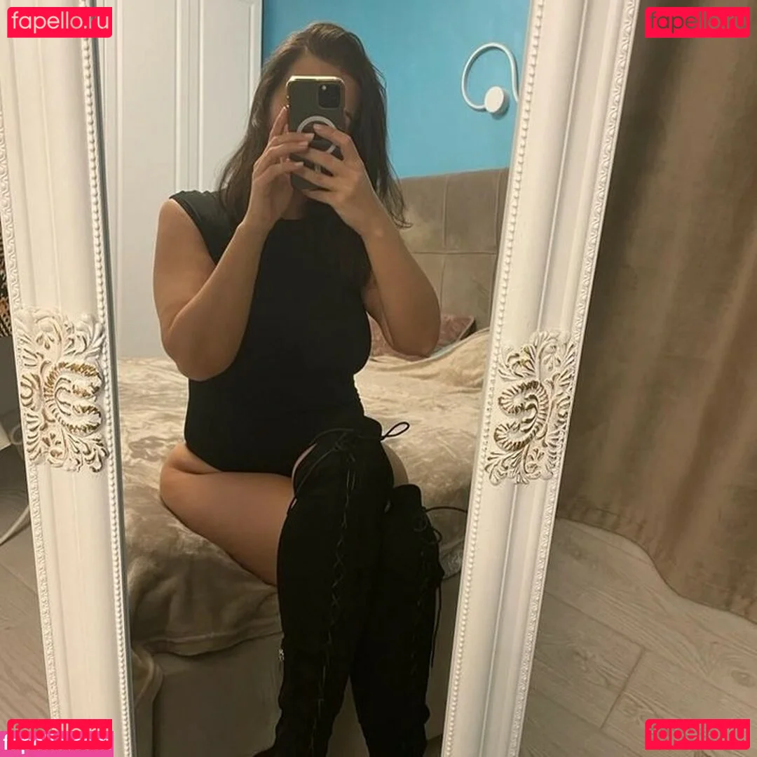Ella Mom Onlyfans Photo Gallery 