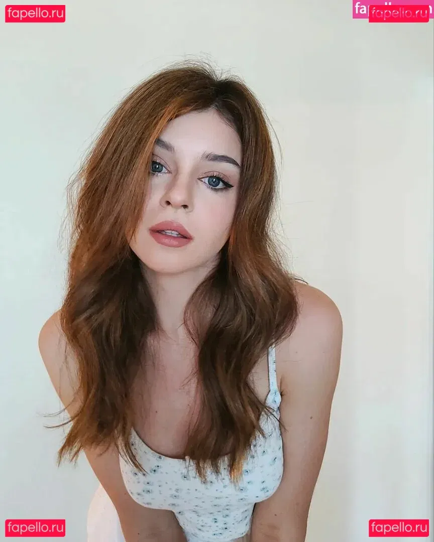 Cleo Lazuli Onlyfans Photo Gallery 