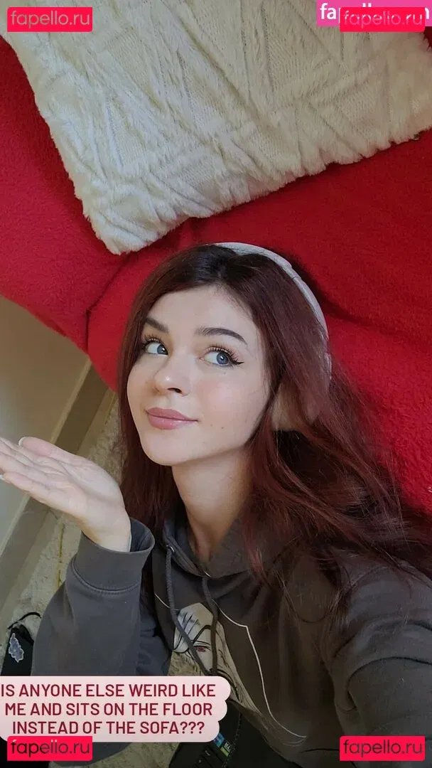 Cleo Lazuli Onlyfans Photo Gallery 