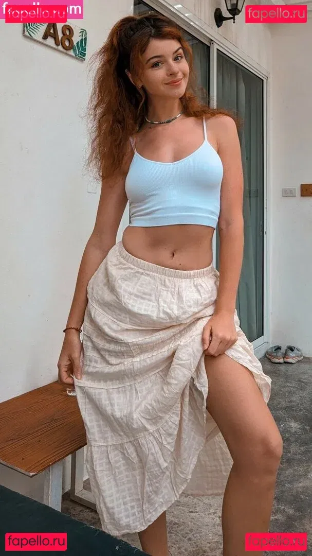 Cleo Lazuli Onlyfans Photo Gallery 