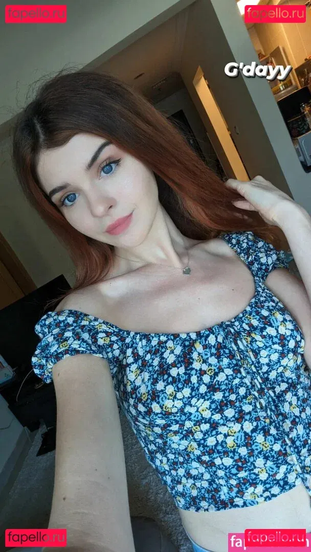 Cleo Lazuli Onlyfans Photo Gallery 