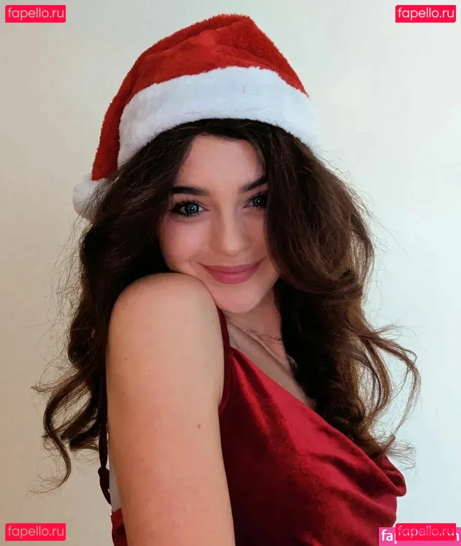 Cleo Lazuli Onlyfans Photo Gallery 