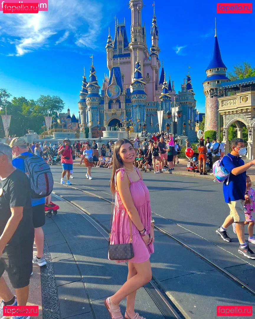 Nicole Fatone Onlyfans Photo Gallery 