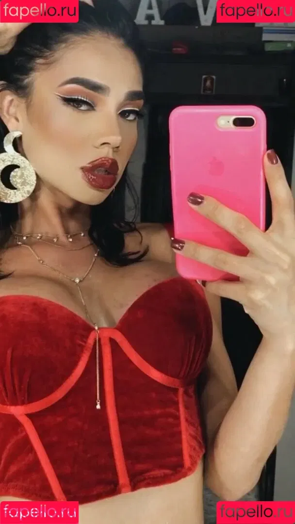 Eva Luna Vélez Onlyfans Photo Gallery 
