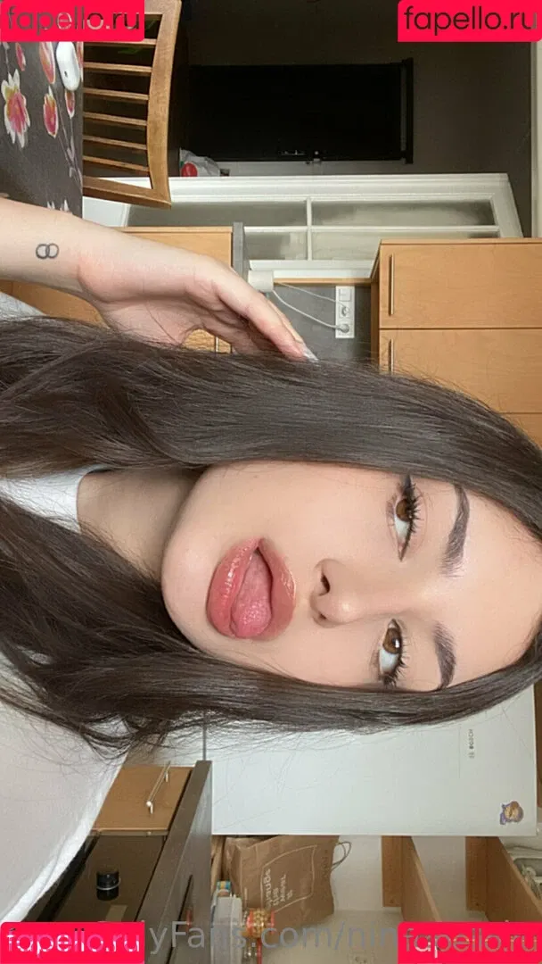 ninaaussie Onlyfans Photo Gallery 
