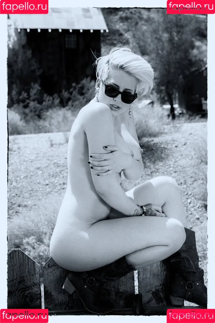 Alita Doses Onlyfans Photo Gallery 