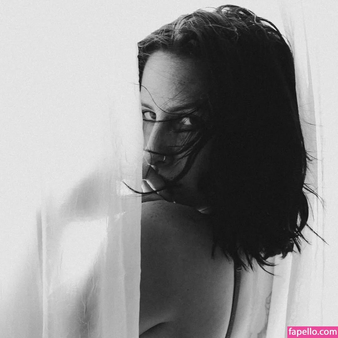 Alita Doses Onlyfans Photo Gallery 