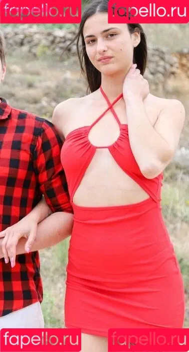 Charlotte Lapiedra Onlyfans Photo Gallery 