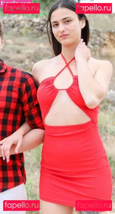 Charlotte Lapiedra Onlyfans Photo Gallery 