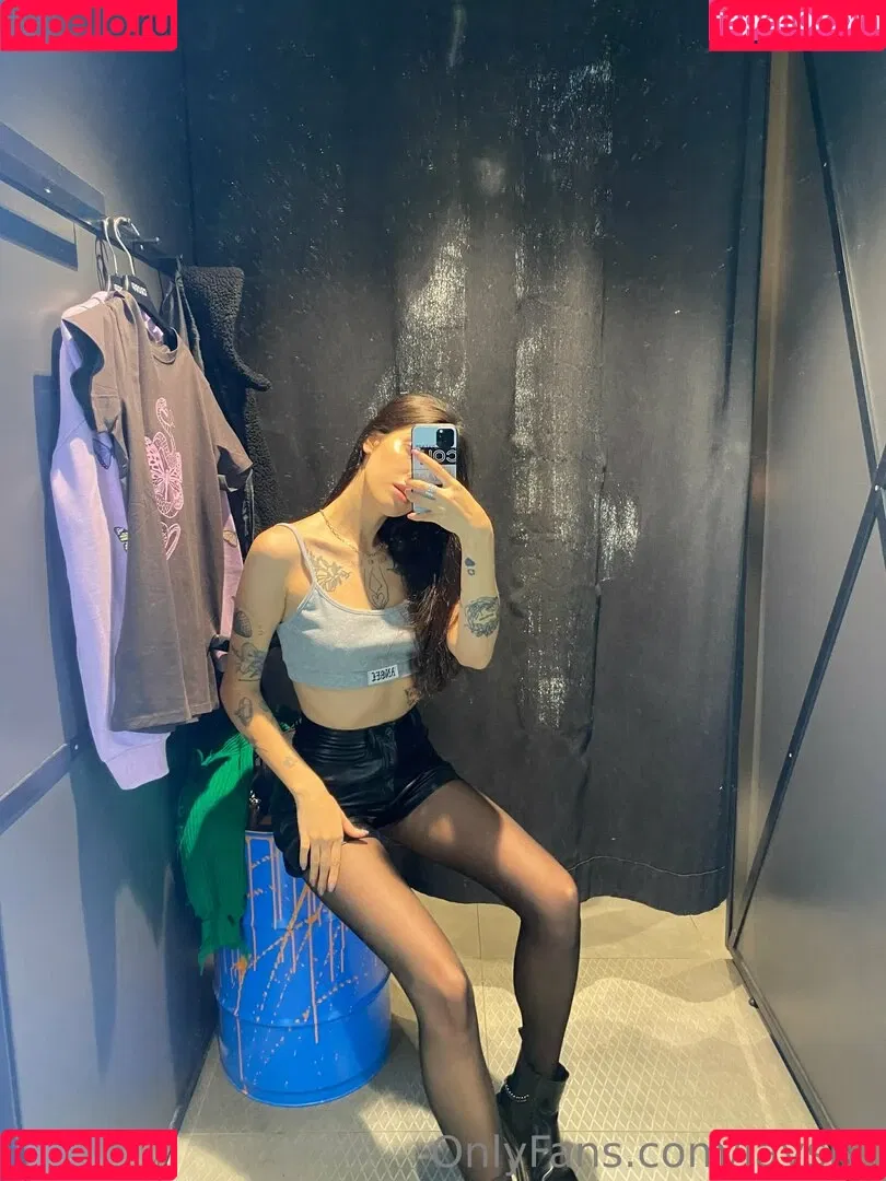 layslet Onlyfans Photo Gallery 