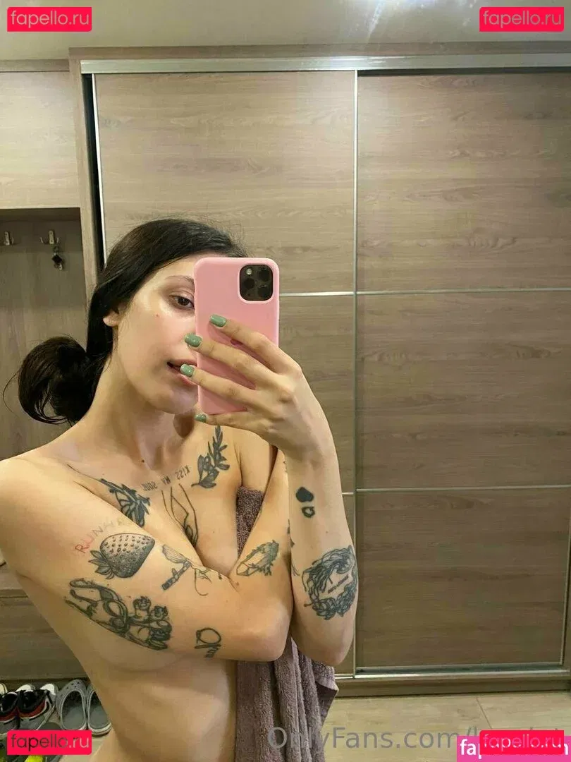 layslet Onlyfans Photo Gallery 