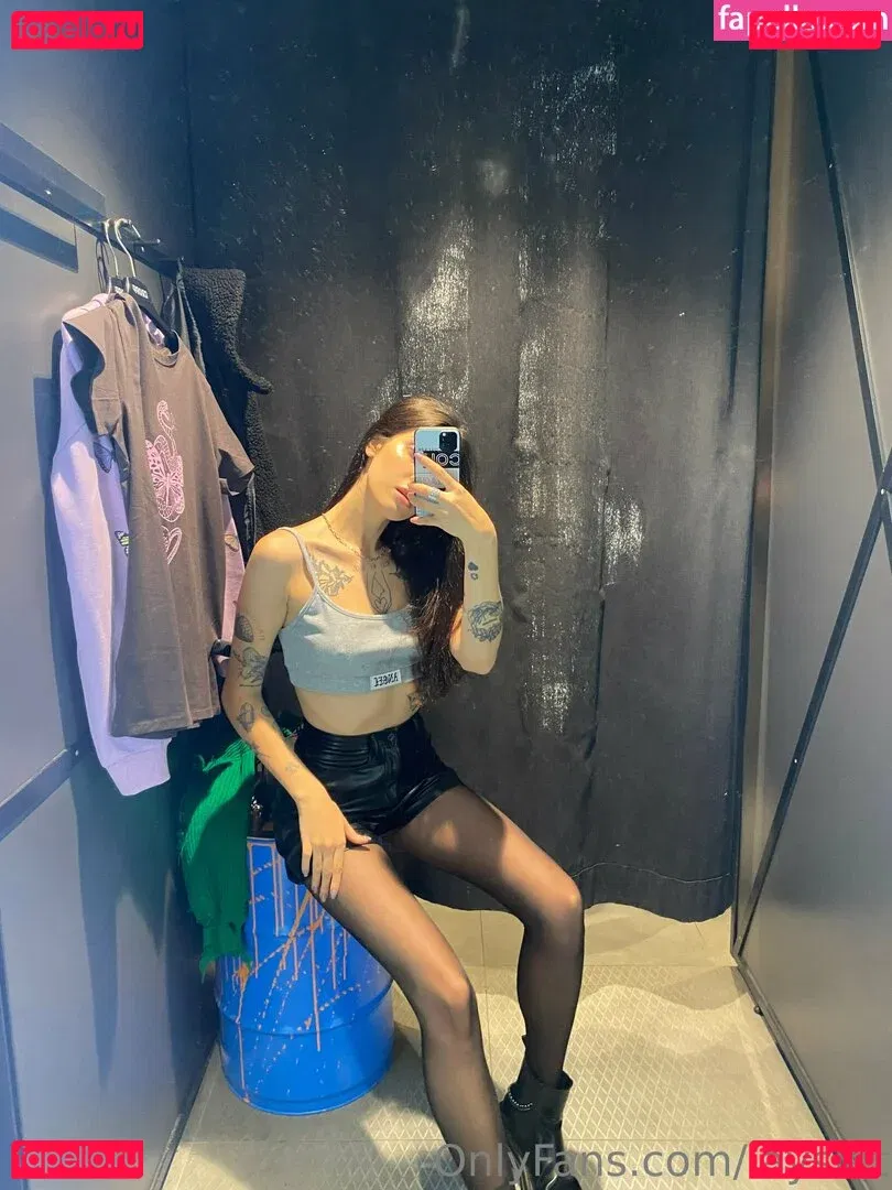 layslet Onlyfans Photo Gallery 