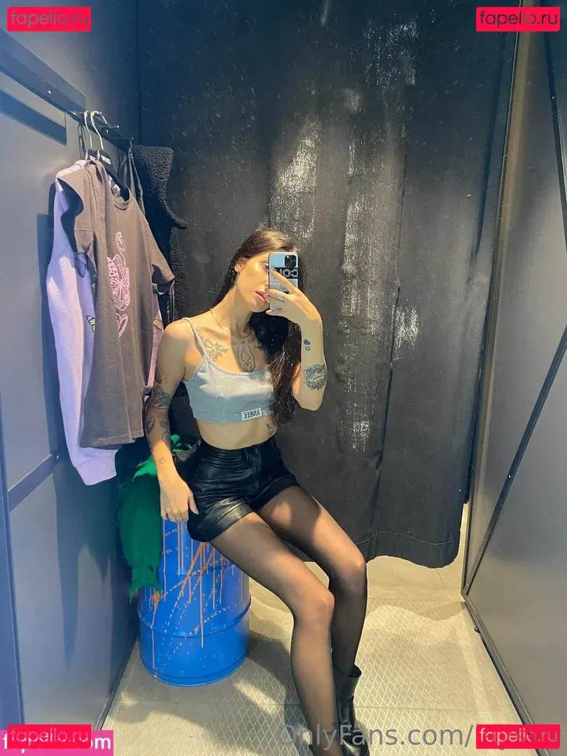 layslet Onlyfans Photo Gallery 