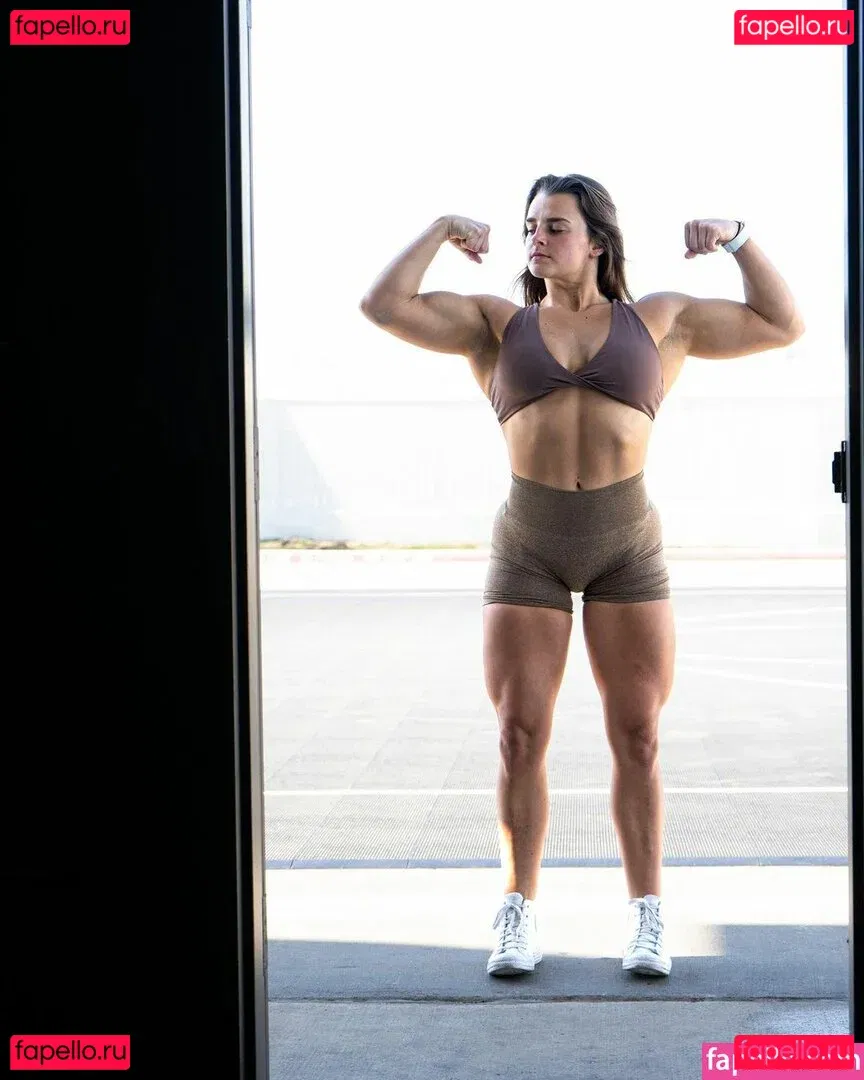 Janelle Jolicoeur Onlyfans Photo Gallery 