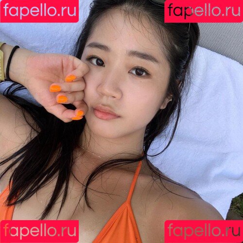 Evelyn Ha Onlyfans Photo Gallery 