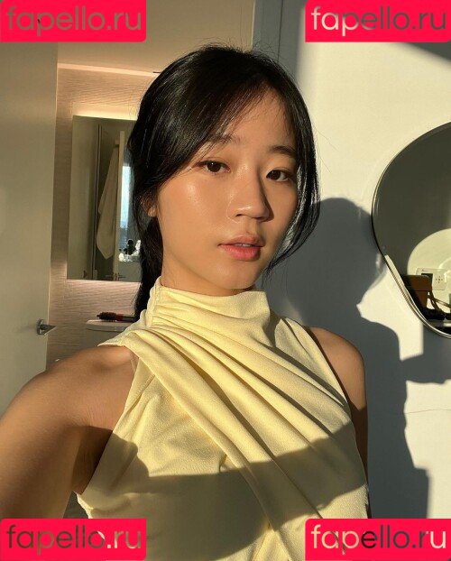 Evelyn Ha Onlyfans Photo Gallery 