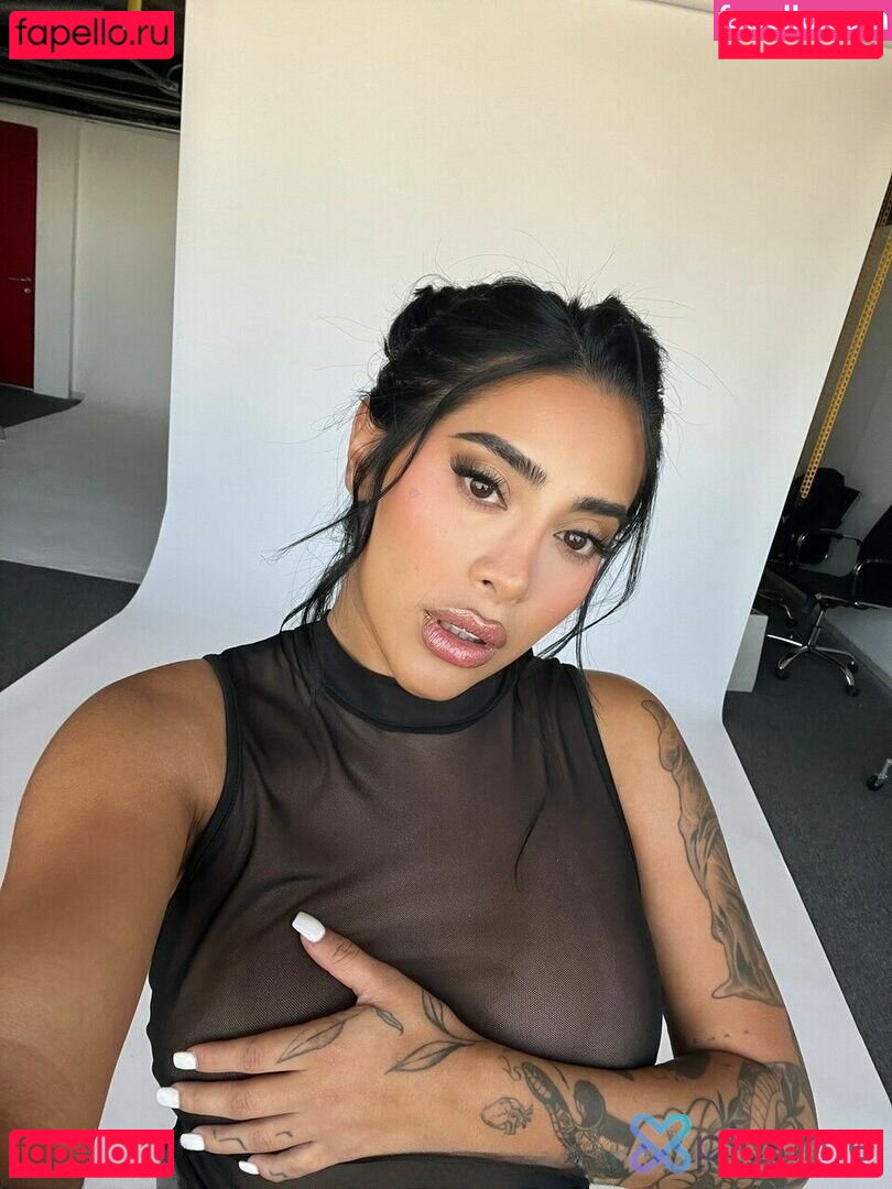 kimshantal Nude Onlyfans Photo 6