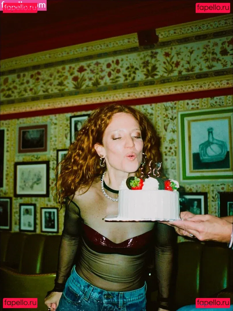 Jess Glynne Onlyfans Photo Gallery 