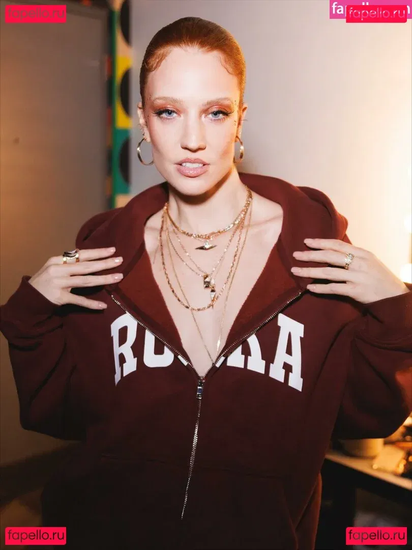 Jess Glynne Onlyfans Photo Gallery 