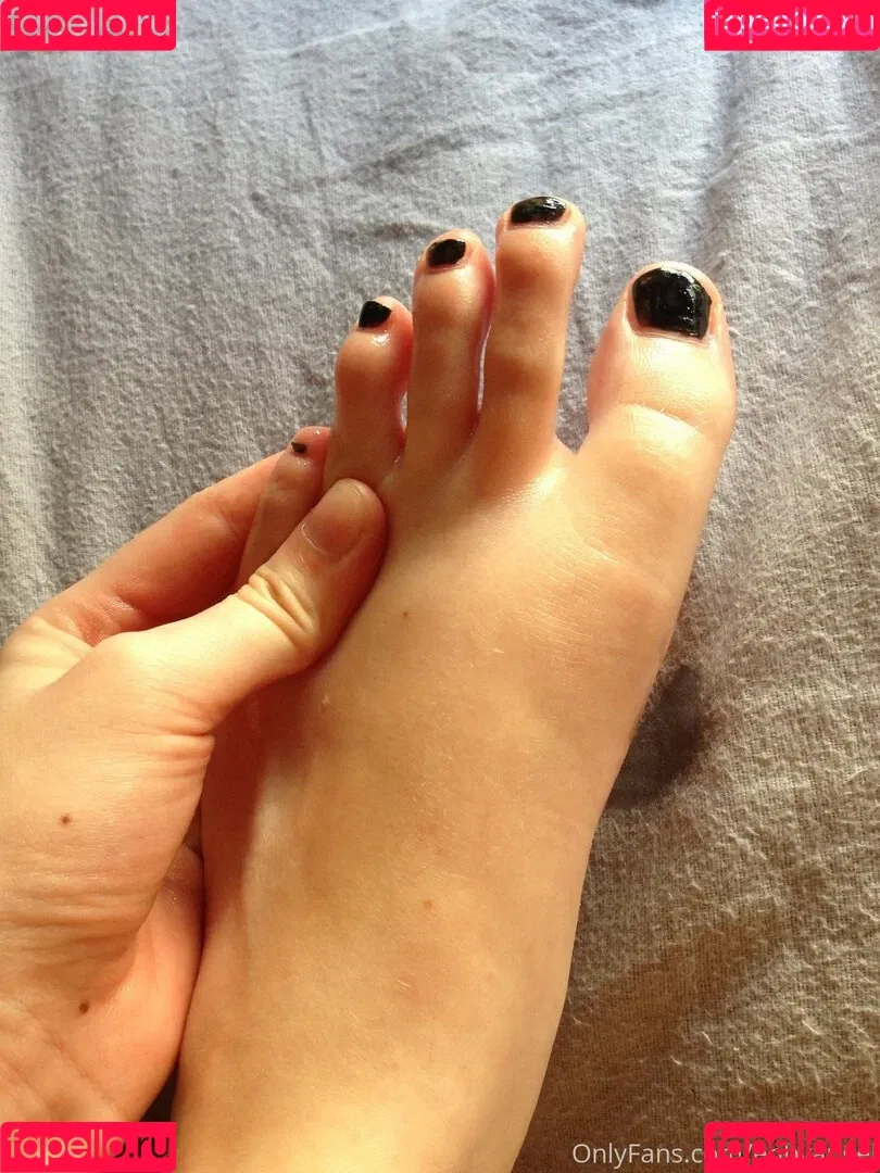 enbyangel Onlyfans Photo Gallery 