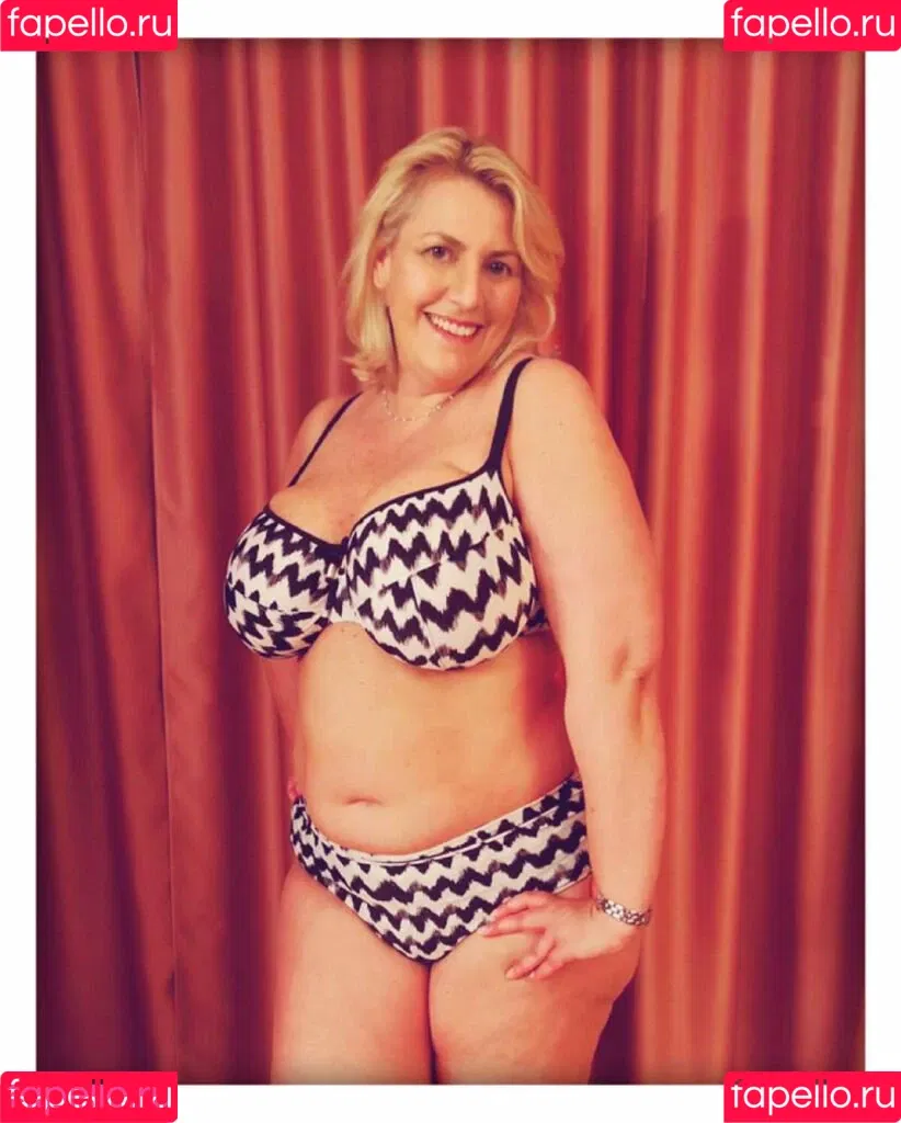 Laura Leonardi Onlyfans Photo Gallery 
