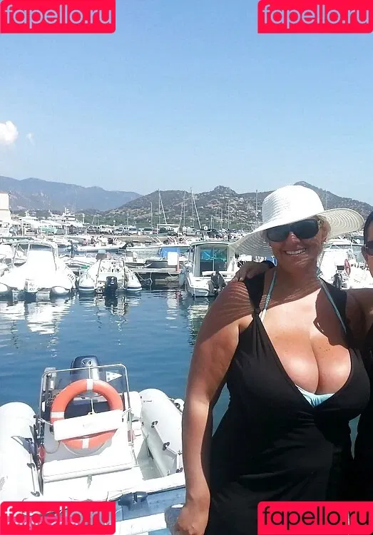 Laura Leonardi Onlyfans Photo Gallery 