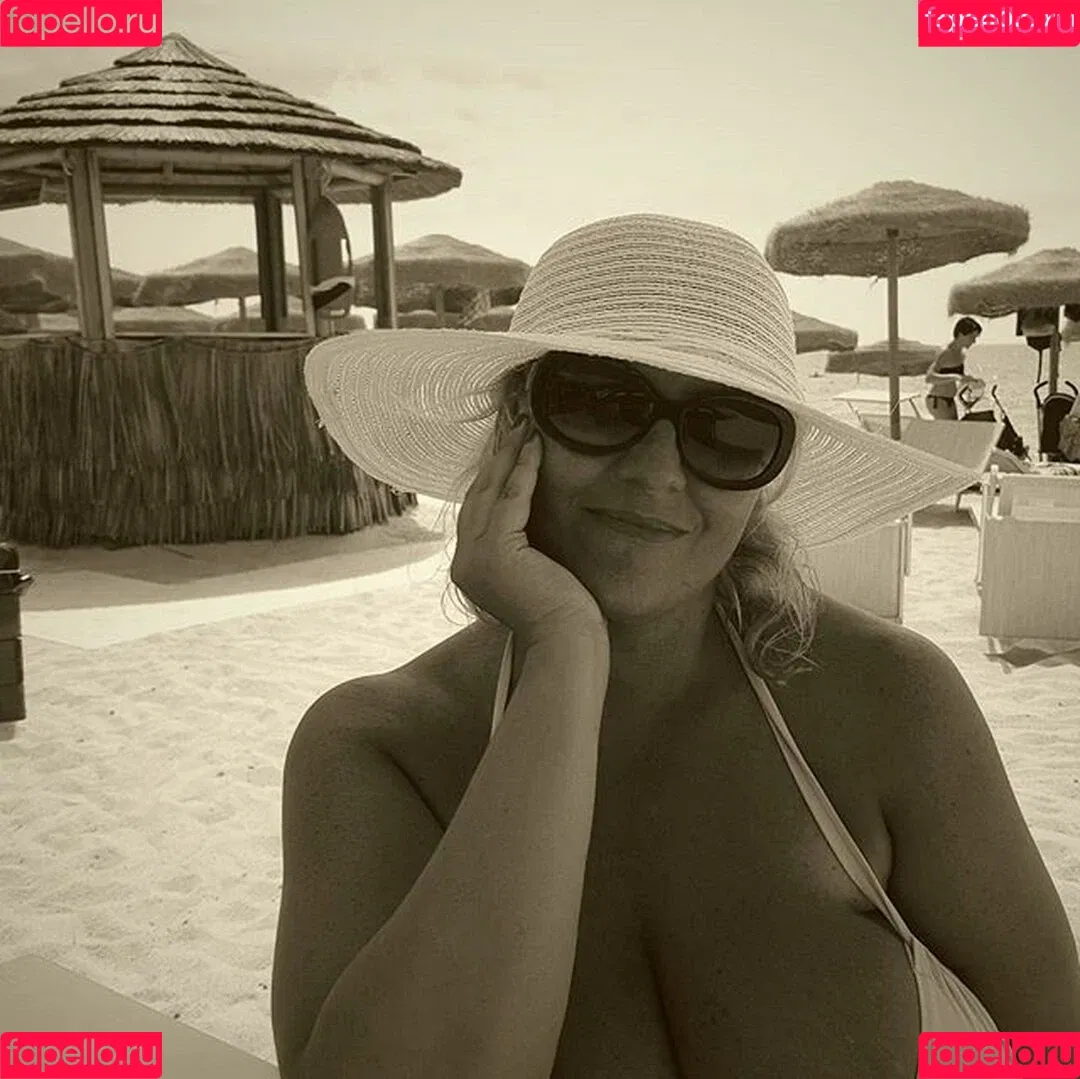 Laura Leonardi Onlyfans Photo Gallery 