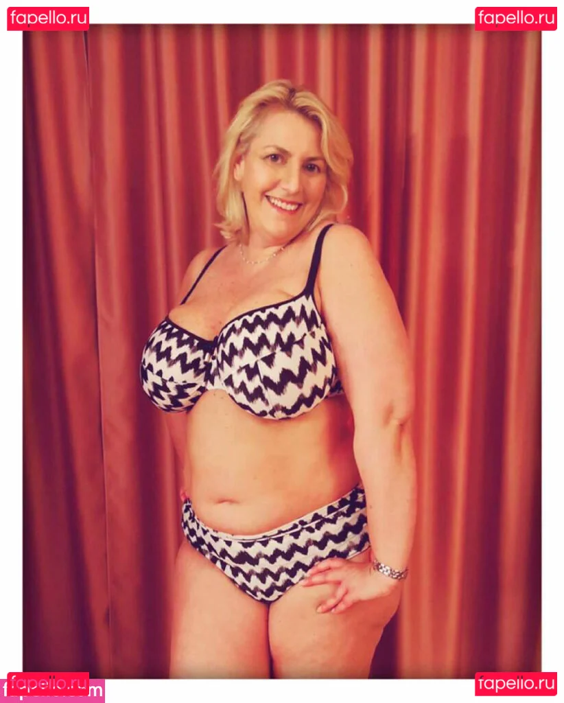 Laura Leonardi Onlyfans Photo Gallery 