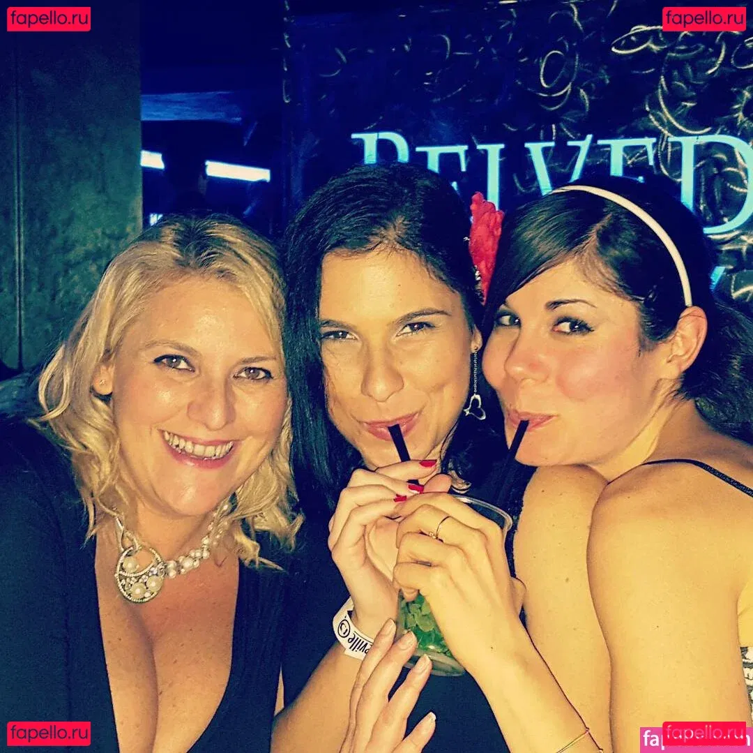 Laura Leonardi Onlyfans Photo Gallery 