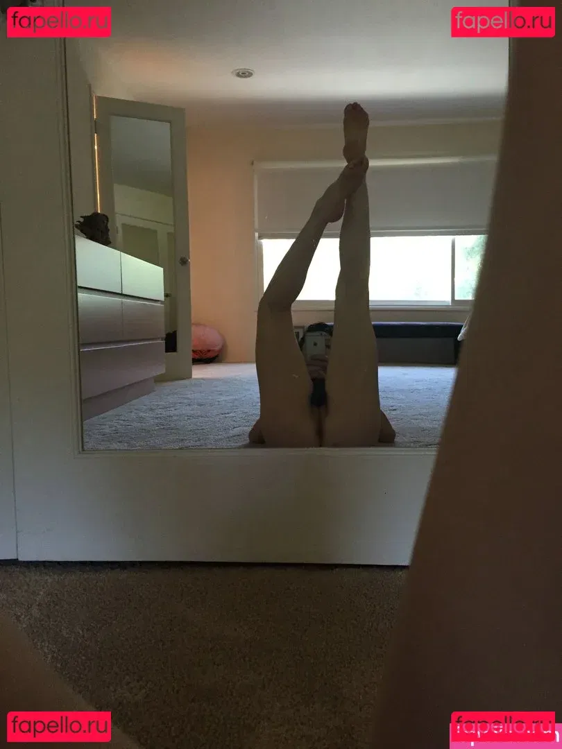 Rose Mcgowan Onlyfans Photo Gallery 