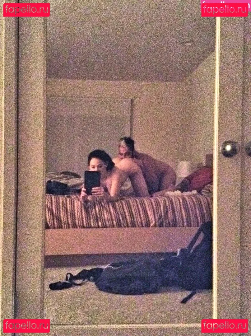 Rose Mcgowan Onlyfans Photo Gallery 