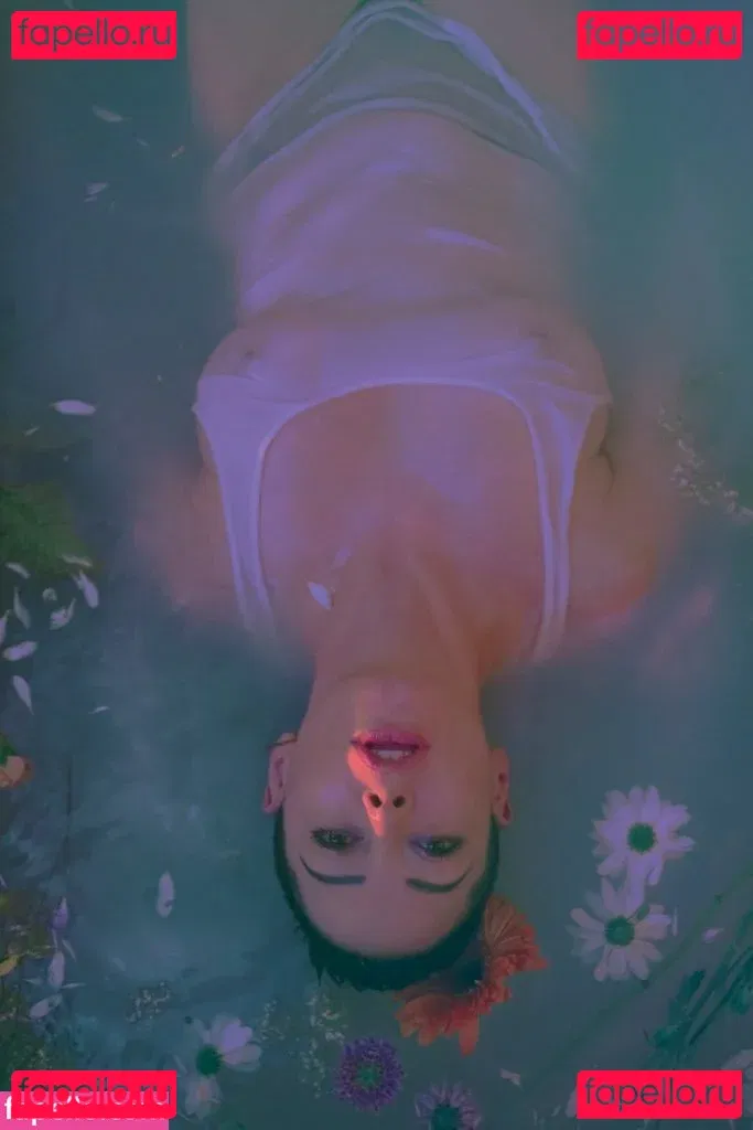 Rose Mcgowan Onlyfans Photo Gallery 