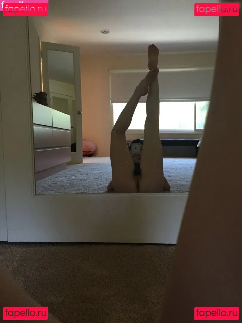 Rose Mcgowan Onlyfans Photo Gallery 