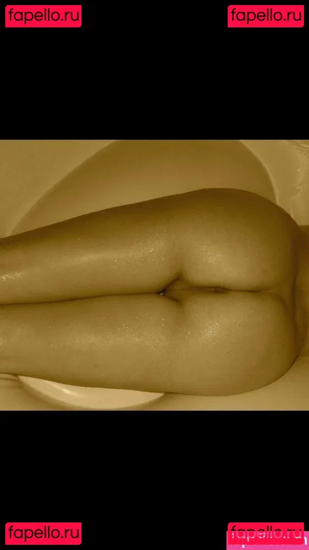 Rose Mcgowan Onlyfans Photo Gallery 