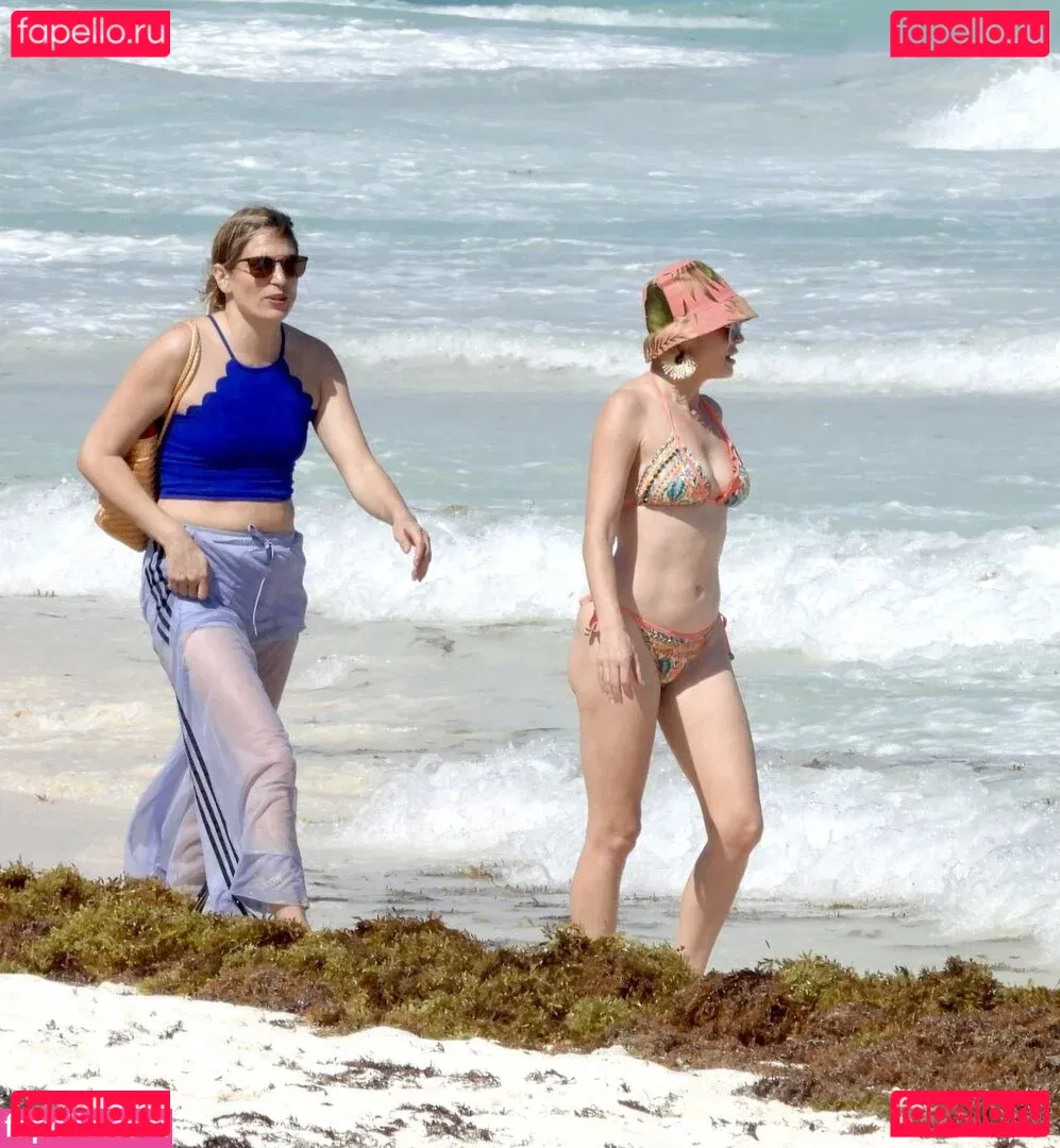 Rose Mcgowan Onlyfans Photo Gallery 