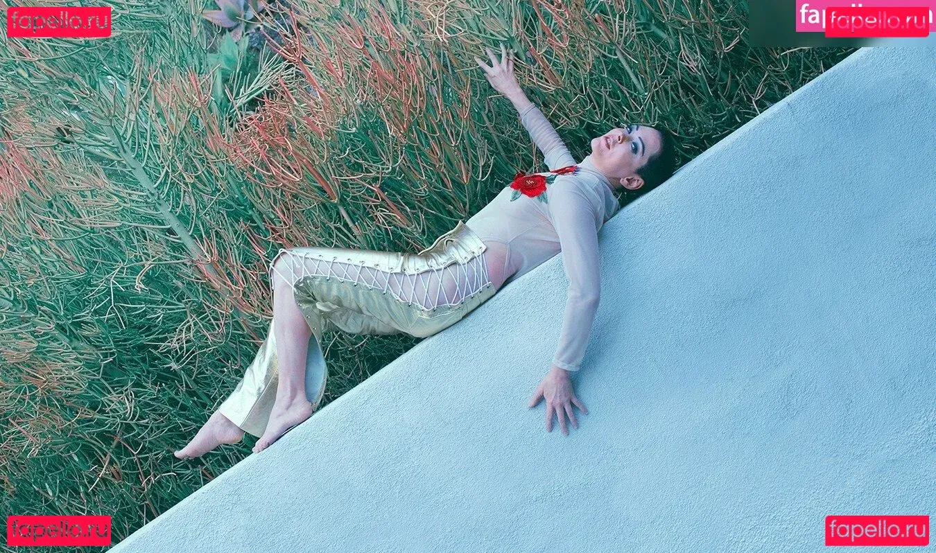 Rose Mcgowan Onlyfans Photo Gallery 