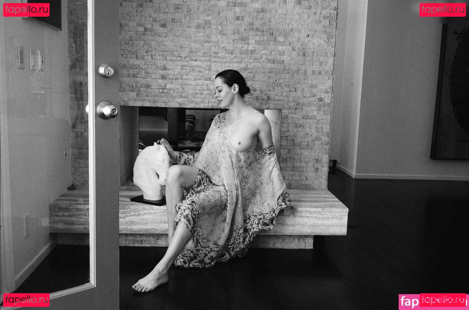 Rose Mcgowan Onlyfans Photo Gallery 