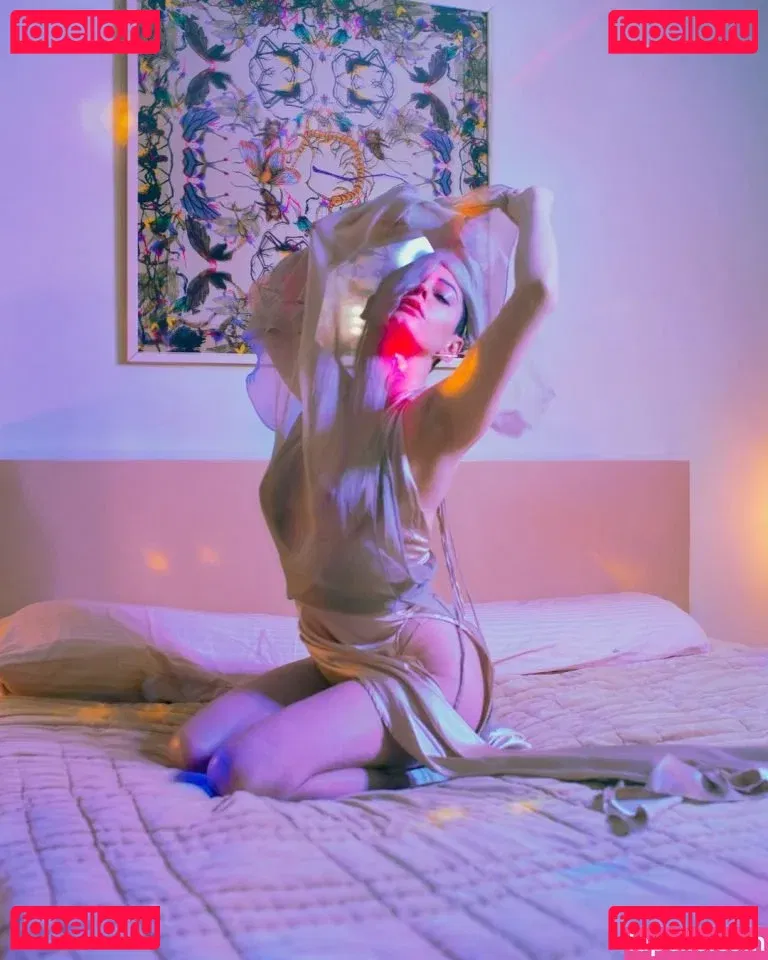 Rose Mcgowan Onlyfans Photo Gallery 