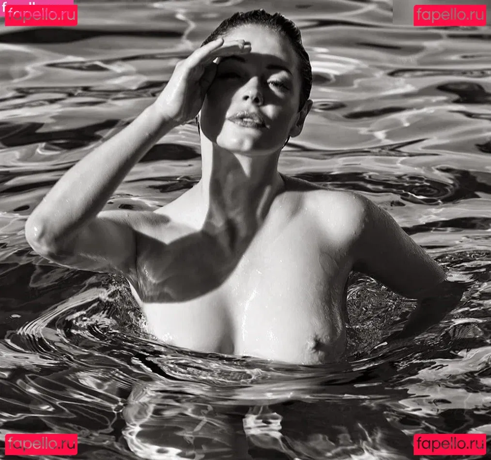Rose Mcgowan Onlyfans Photo Gallery 