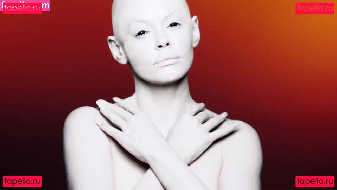 Rose Mcgowan Onlyfans Photo Gallery 