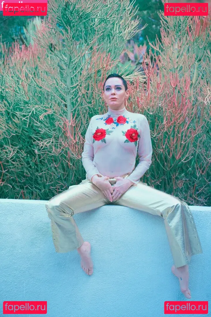 Rose Mcgowan Onlyfans Photo Gallery 