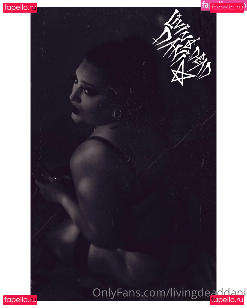 livingdeaddani Onlyfans Photo Gallery 