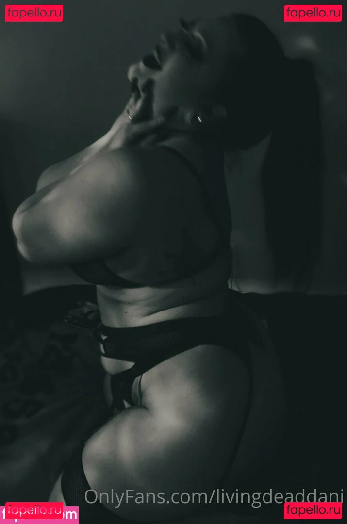 livingdeaddani Onlyfans Photo Gallery 