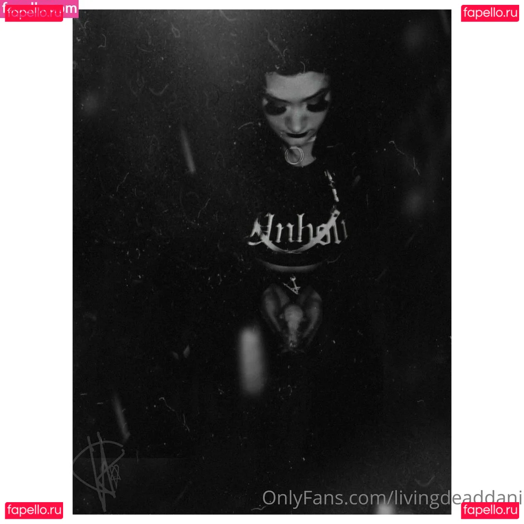 livingdeaddani Onlyfans Photo Gallery 