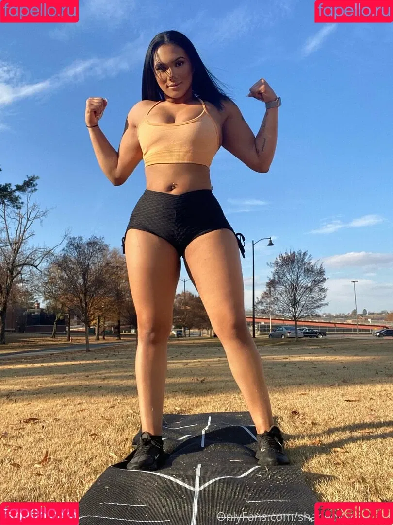 shapedbyshanice Onlyfans Photo Gallery 