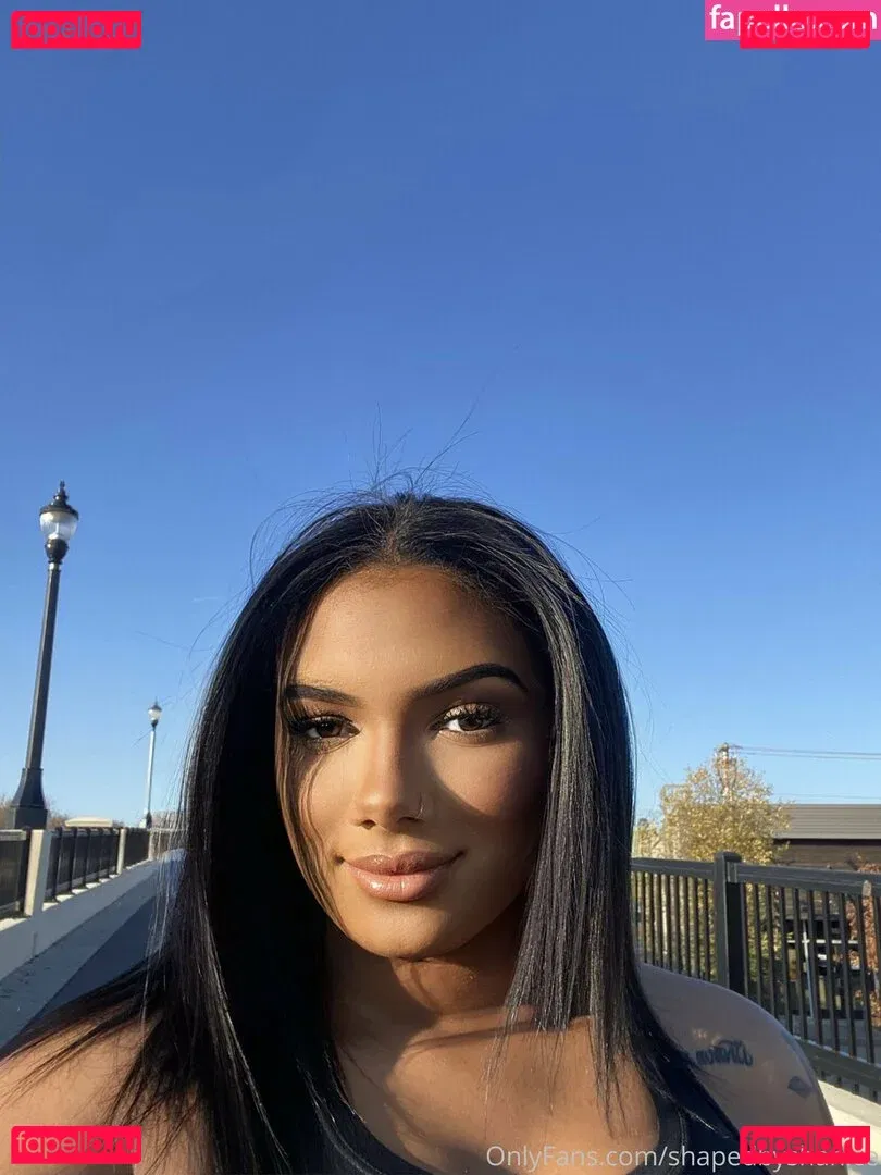 shapedbyshanice Onlyfans Photo Gallery 