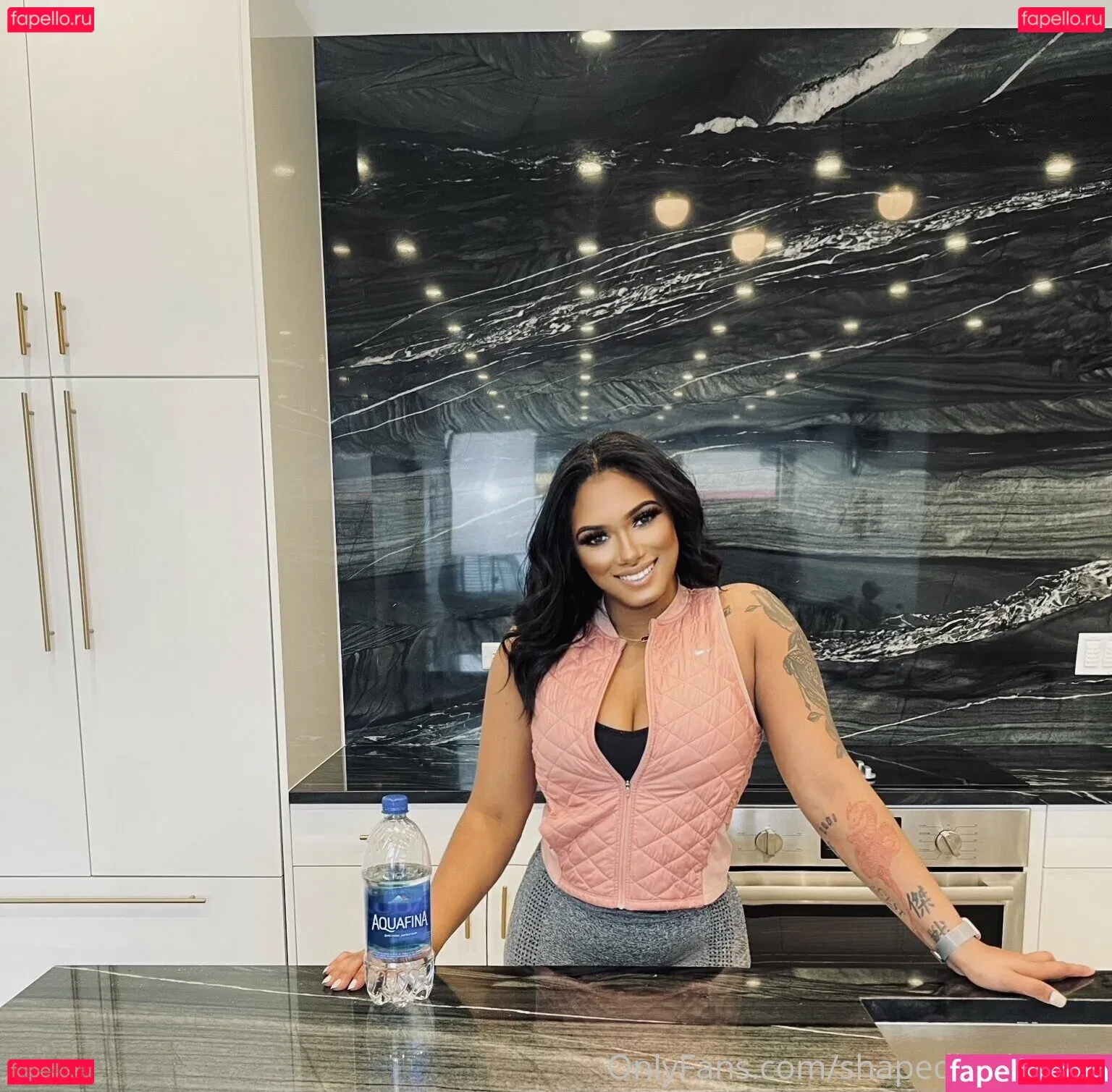 shapedbyshanice Onlyfans Photo Gallery 