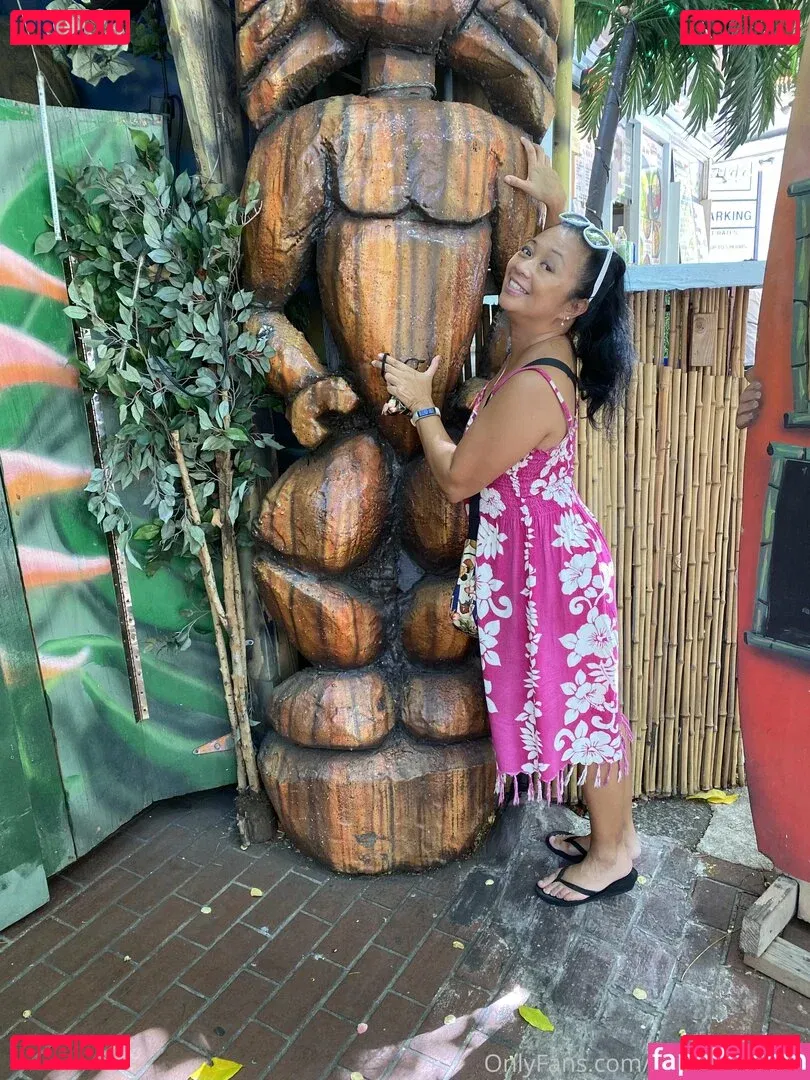 clubluckystarr Onlyfans Photo Gallery 