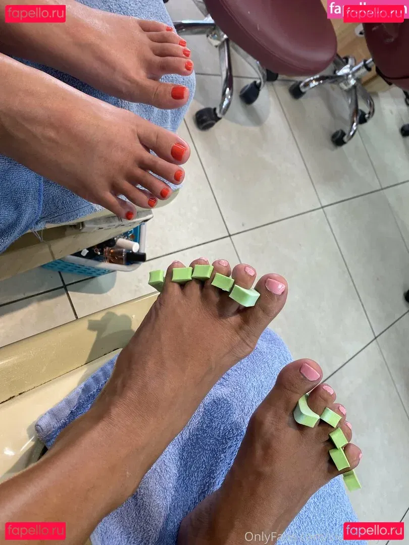 clubluckystarr Onlyfans Photo Gallery 